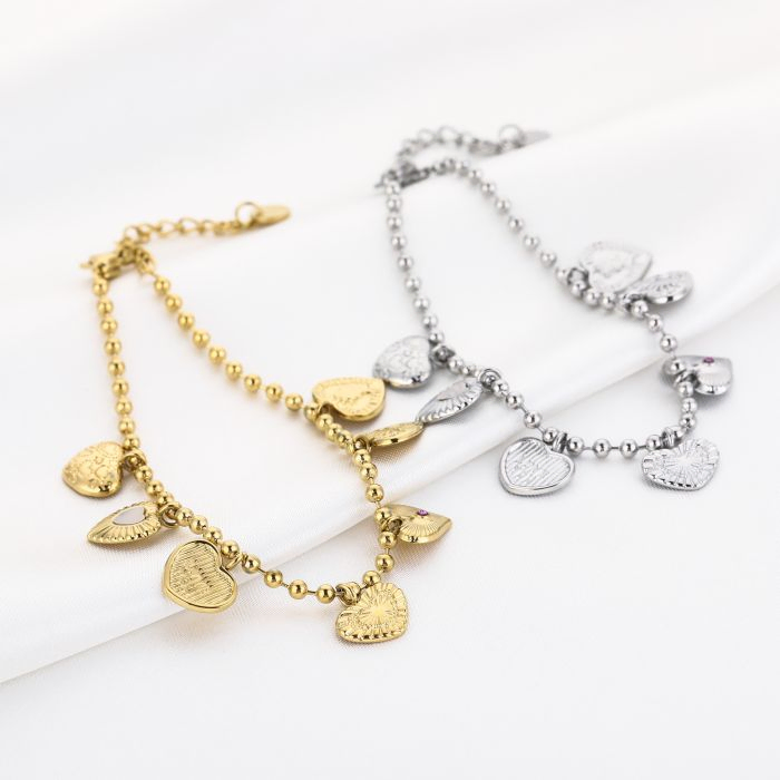 Armband met verschillende hartjes bedels, Marcelina’s Pearls